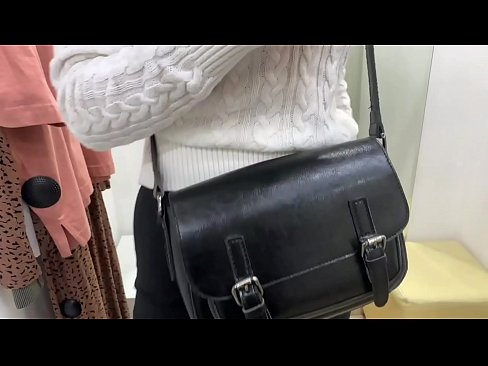 ❤️ Masturbação pública da jovem cadela FeralBerry com um dildo no provador ❤️ Sexo vídeo em nós pt-br.hentaisun.ru ❌️